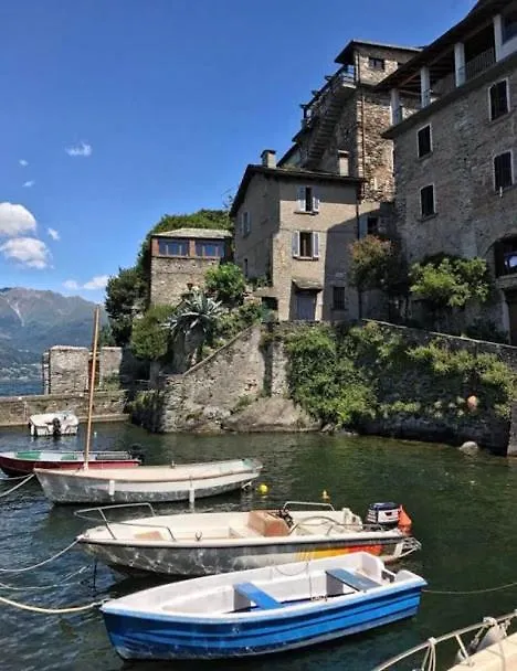 デルヴィオCasa Rosaアパートメント デルヴィオ